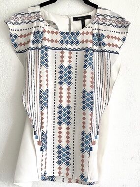 BCBGMaxAzria MAYE White Blue Flutter Sleeve Geometric Print Top Size S Boho